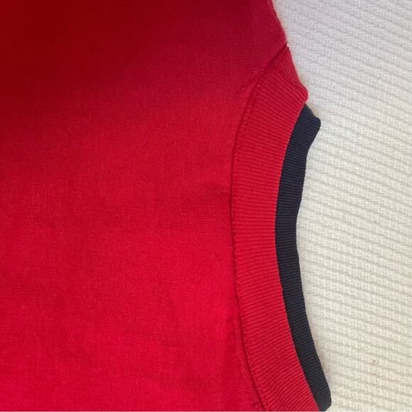 Vintage novelty A Dog is a Person sweatshirt - Picture 11 of 11